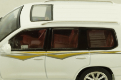 Toyota Land Cruiser 200 2016, TYT1201, Masdi 1:64