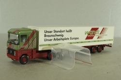 Renault Magnum AE 520 Ti with trailer 1990, green/red, 5460037, Wiking 1:87