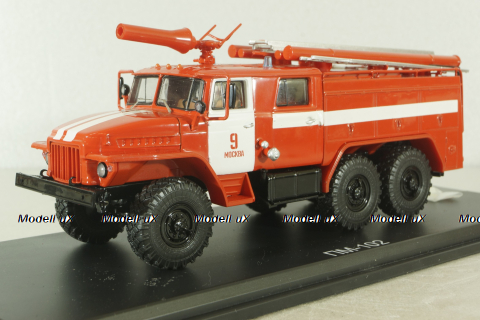 АЦ-40(375Н)Ц1А ПЧ 9 модели ПМ-102А пожарная автоцистерна на шасси Урал-375Д с бел. полосами, SSM1231, SSM 1:43