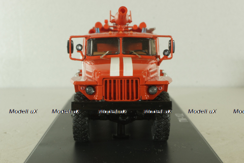 АЦ-40(375Н)Ц1А ПЧ 9 модели ПМ-102А пожарная автоцистерна на шасси Урал-375Д с бел. полосами, SSM1231, SSM 1:43
