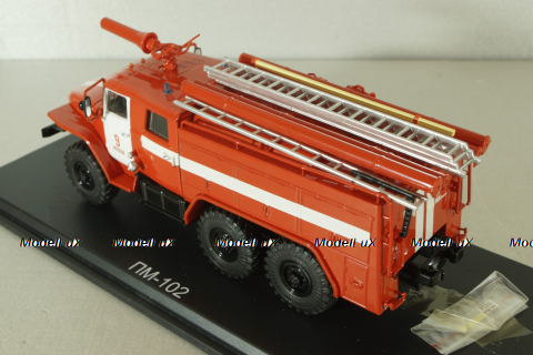 АЦ-40(375Н)Ц1А ПЧ 9 модели ПМ-102А пожарная автоцистерна на шасси Урал-375Д с бел. полосами, SSM1231, SSM 1:43