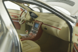 Maybach 62 Lwb 2005 Silver/Blue, 76163, AutoArt 1:18