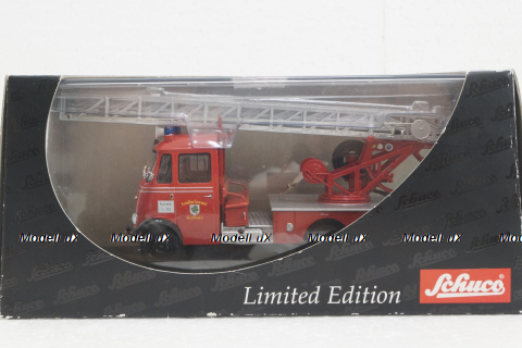 Mercedes L 319 "Feuerwehr" mit  Drehleiter DL 18, 02807, Schuco 1:43