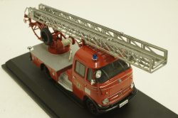 Mercedes L 319 "Feuerwehr" mit  Drehleiter DL 18, 02807, Schuco 1:43