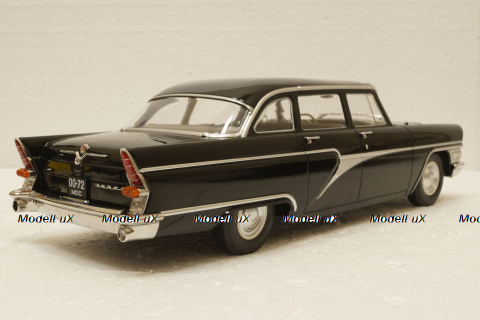 Газ-13 Чайка 1959 black, T9-1800250, Triple9 1:18