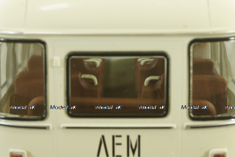 Кавз-685М, автобус 1985г., бело-зеленый, 168506, Dip Models 1:43