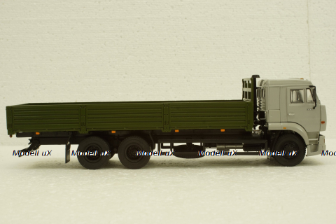 Камаз-65117, бортовий, довга база, АвтоИстория 1:43