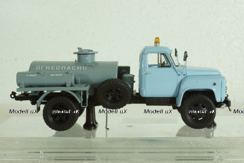 Газ-52 МЗ-3607 Автомобиль-заправщик , DiP Models, 1:43 (РЕПЛИКА)