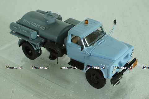 Газ-52 МЗ-3607 Автомобиль-заправщик , DiP Models, 1:43 (РЕПЛИКА)