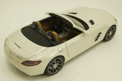 Mercedes SLS AMG Roadster R197 2009, white, 183491, Norev 1:18