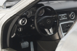 Mercedes SLS AMG Gullwing Coupe (C197) 2009, silver metallic, 183490, Norev 1:18