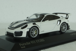 Porsche 911 (991 II) GT2 RS Weissach Package white with silver rims, 413067278, Minichamps 1:43