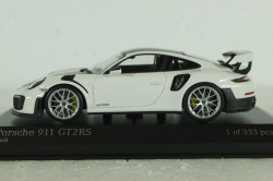 Porsche 911 (991 II) GT2 RS Weissach Package white with silver rims, 413067278, Minichamps 1:43