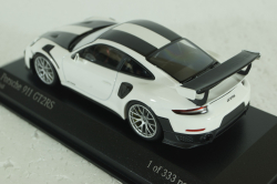 Porsche 911 (991 II) GT2 RS Weissach Package white with silver rims, 413067278, Minichamps 1:43