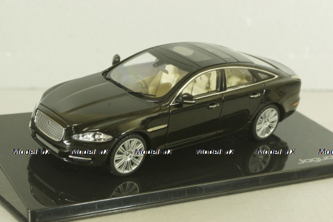Jaguar XJ (X351)  2009 amethyst black, IXO 1:43