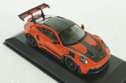 Porsche 911 (992) GT3 RS mit Weissach-Paket, red with black rims and black décor, 413062108, Minichamps 1:43