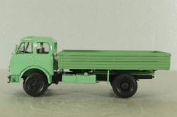МАЗ-500, Легендарные Грузовики СССР №105, 1:43
