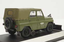 Уаз-469Б зеленый снегоуборочная, Конверсия 1:43