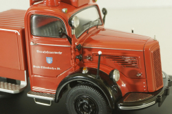 Mercedes L6600 fire engine with a crane, 03101, Schuco 1:43