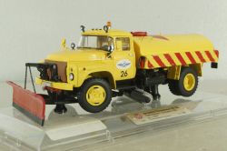 ПМ-130Б Аэропорт, поливомоечная машина на шасси Зил-130, 1982, 113067, Dip Models 1:43