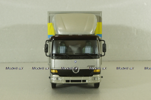 Mercedes Atego 815 box truck 1955 silver, 439037040, Minichamps 1:43