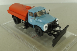 ПМ-130Б поливомоечная машина на шасси Зил-130, зимний вариант 1973, 113047, Dip Models 1:43