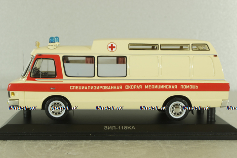 Зил-118КА Специализированная Скорая Помощь (с полным интерьером), 111903, DiP Models 1:43