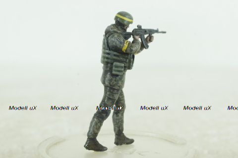 Фигурка Солдат ЗСУ с автоматом, Vilen Model 1:43