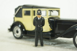 Фигурка Лондонский полисмен,  519, BM-Toys 1:43