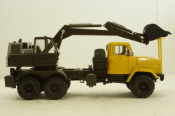 Краз-6322 ЭО-4422 Экскаватор жовтий/хакі, Н747, Наш Автопром 1:43