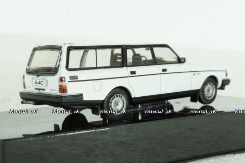 Volvo 240 GL 1988 White, CLC572, IXO 1:43