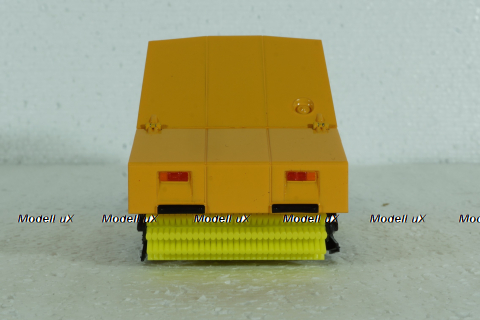 ПУМ-1 (3307) подметально-уборочная на шасси Газ-3307, Легендарные грузовики СССР №101 1:43