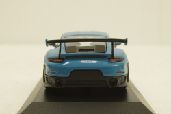 Porsche 911 (991 II) GT2 RS with silver rims 2018 lightblue, 413067275, Minichamps 1:43