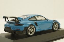 Porsche 911 (991 II) GT2 RS with silver rims 2018 lightblue, 413067275, Minichamps 1:43