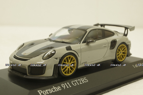 Porsche 911 (991/2) GT2 RS with gold rims 2018 lightgrey, 413 067288, Minichamps 1:43