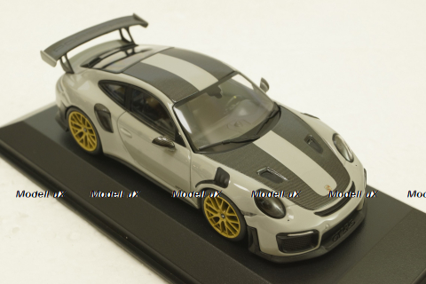 Porsche 911 (991/2) GT2 RS with gold rims 2018 lightgrey, 413 067288, Minichamps 1:43