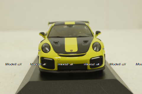 Porsche 911 (991/2) GT2 RS with silver rims 2018 lightgreen, 413067281, Minichamps 1:43
