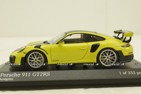 Porsche 911 (991/2) GT2 RS with silver rims 2018 lightgreen, 413067281, Minichamps 1:43