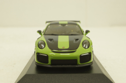 Porsche 911 (991 II) GT2 RS with gold rims 2018 green, 413067283, Minichamps 1:43