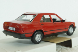 Mercedes 190E 1984, red, BU21103R, Burago 1:24 Уценка!