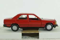 Mercedes 190E 1984, red, BU21103R, Burago 1:24 Уценка!