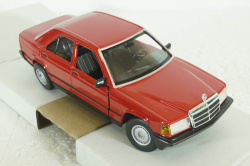 Mercedes 190E 1984, red, BU21103R, Burago 1:24 Уценка!