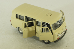 Уаз-452 А41, бежевый, 86г., Тантал/Радон 1:43