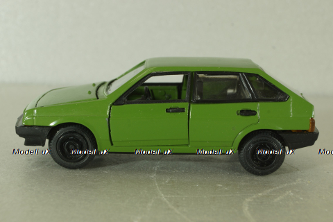 Ваз-2109 короткое крыло, зеленый, октябрь 92г., Тантал/Радон 1:43