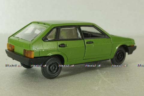 Ваз-2109 короткое крыло, зеленый, октябрь 92г., Тантал/Радон 1:43