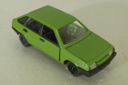 Ваз-2109 короткое крыло, зеленый, октябрь 92г., Тантал/Радон 1:43