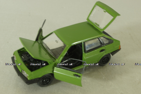 Ваз-2109 короткое крыло, зеленый, октябрь 92г., Тантал/Радон 1:43