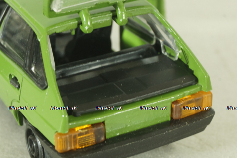 Ваз-2109 короткое крыло, зеленый, октябрь 92г., Тантал/Радон 1:43