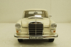 Mercedes 200 Universal (W110) 1966, cream, 183709, Norev 1:18