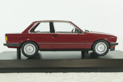 BMW 323I (E30), red, 1982, 155026008, Minichamps 1:18